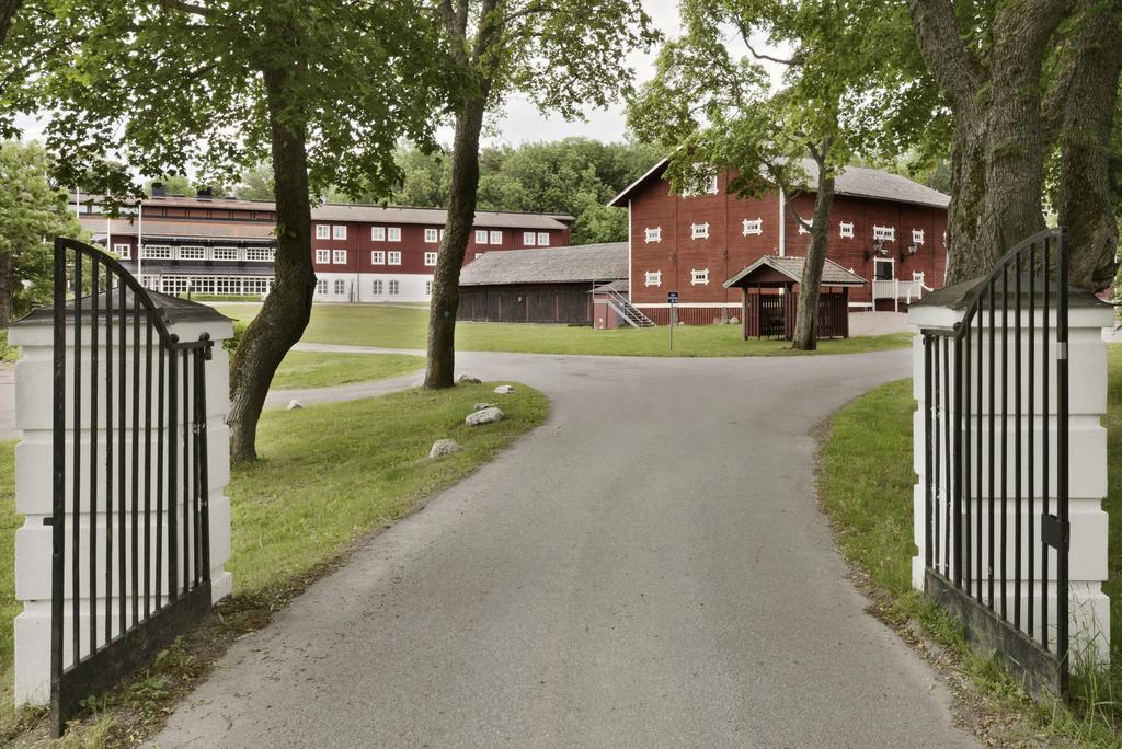 Hotel Skytteholm à Ekerö Extérieur photo